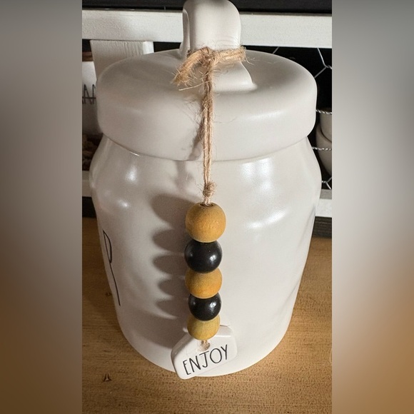 Rae Dunn White Ceramic “ KEEP “ Storage Jar with Lid - Picture 2 of 3